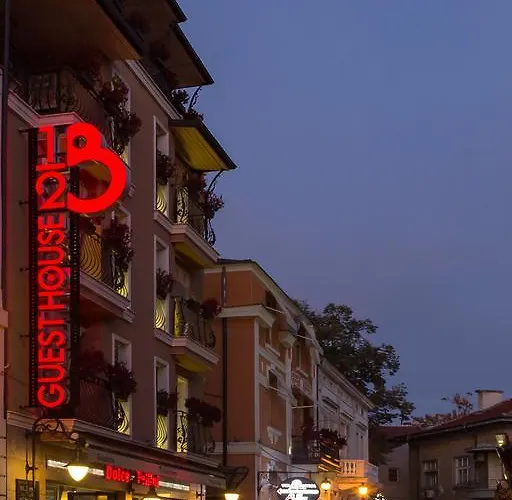 Vendégház 8 1/2 Art