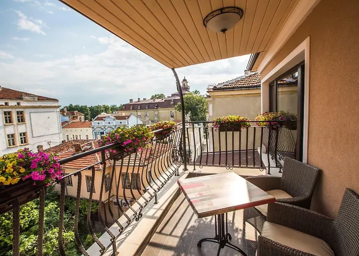 Vendégház 8 1/2 Art 3*